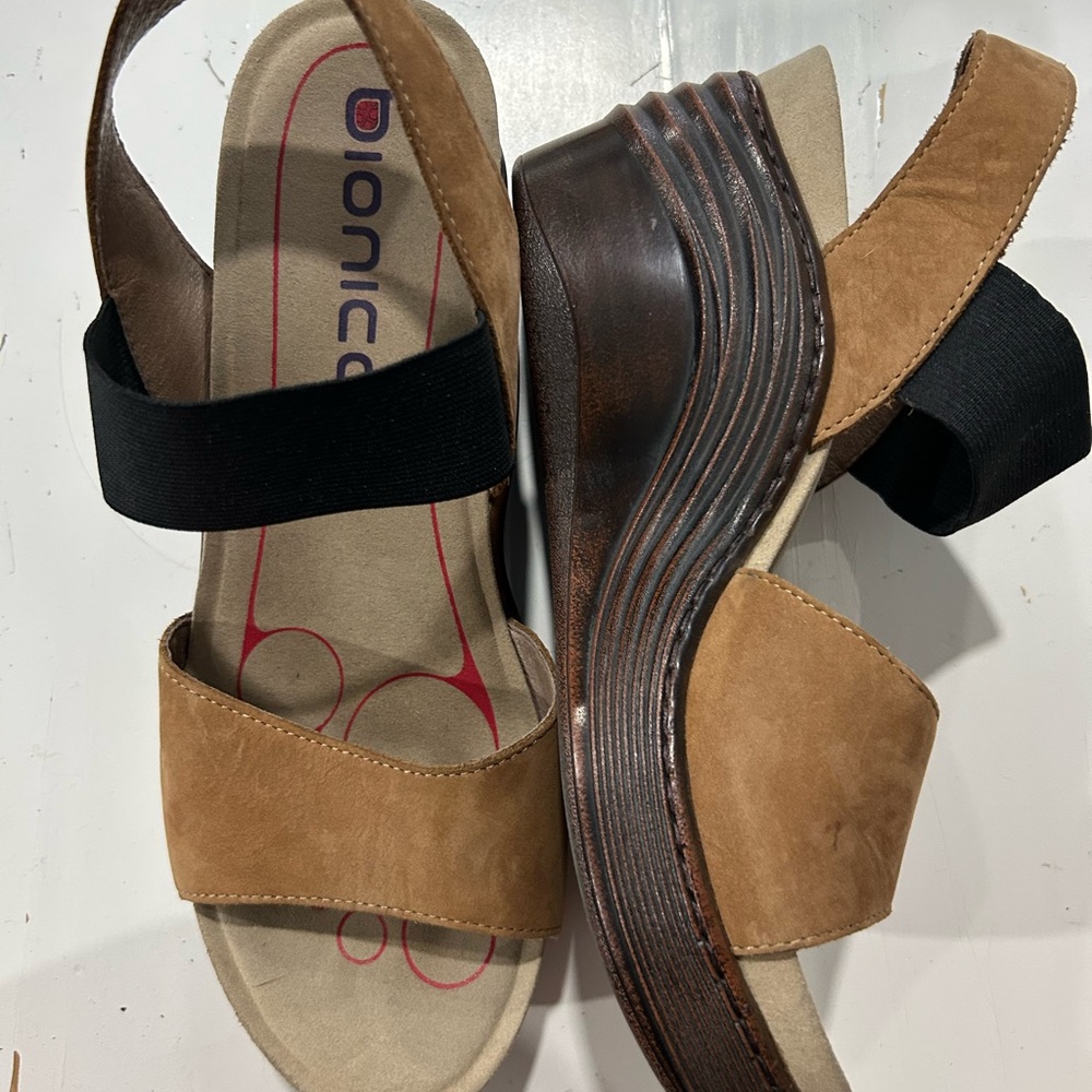 Bionica platform shoes